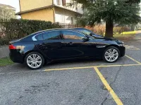 Usata Jaguar XE 180 CV (132 kW) 2017 Nero Berlina