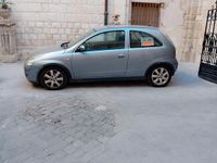 Usata Opel Corsa 69 CV (50 kW) 2005 Grigio Berlina