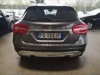 Usata Mercedes GLA200 Business 136 CV (100 kW) 2017 Grigio SUV