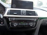 Usata BMW 318 150 CV (110 kW) 2017 Argento Station wagon