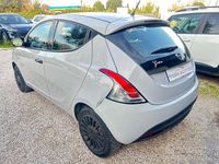 Usata Lancia Ypsilon 69 CV (50 kW) 2018 Grigio Utilitaria