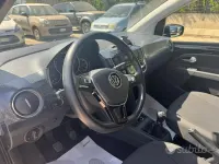 Usata VW up! move up! 65 CV (47 kW) 2023 Nero Utilitaria