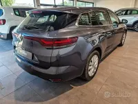 Usata Renault Mégane IV Equilibre 116 CV (85 kW) 2023 Grigio Station wagon