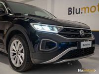 Usata VW T-Roc R-line 110 CV (80 kW) 2024 Nero SUV