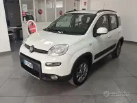 Usata Fiat Panda 4x4 S 75 CV (55 kW) 2014 Bianco Utilitaria