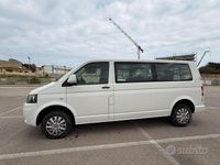 Usata VW Caravelle 140 CV (102 kW) 2011 Bianco Furgone