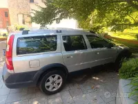 Usata Volvo XC70 163 CV (119 kW) 2004 Grigio Station wagon