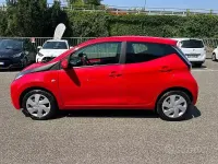 Usata Toyota Aygo X-play 69 CV (50 kW) 2014 Rosso Utilitaria