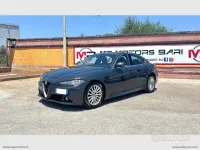 Usata Alfa Romeo Giulia Super 150 CV (110 kW) 2017 Grigio Berlina