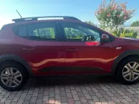 Usata Dacia Sandero Comfort 101 CV (74 kW) 2023 Rosso Berlina