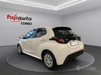Usata Toyota Yaris Active 72 CV (52 kW) 2023 Bianco Utilitaria