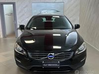 Usata Volvo V60 Momentum 136 CV (100 kW) 2014 Nero Station wagon