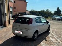 Usata Fiat Grande Punto Active 77 CV (56 kW) 2007 Bianco Utilitaria