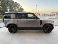 Usata Land Rover Defender SE 200 CV (147 kW) 2023 Marrone SUV