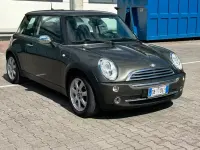 Begagnad Mini ONE 116 HK (85 kW) 2006 Brun Halvkombi