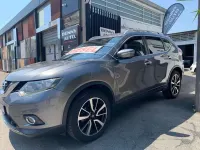 Usata Nissan X-Trail Tekna 131 CV (96 kW) 2017 Grigio chiaro SUV