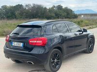 Usata Mercedes GLA200 136 CV (100 kW) 2016 Blu SUV