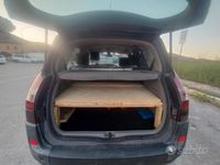 Usata Renault Scénic 100 CV (73 kW) 2003 Rosso Monovolume