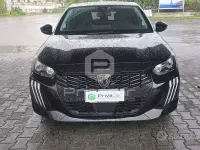 Usata Peugeot 208 Allure 101 CV (74 kW) 2024 Nero Utilitaria