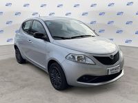Usata Lancia Ypsilon Gold 70 CV (51 kW) 2021 Argento Utilitaria