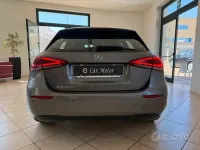 Usata Mercedes A180 Business 116 CV (85 kW) 2021 Grigio Berlina