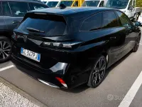 Usata Peugeot 308 Allure 131 CV (96 kW) 2022 Nero Station wagon