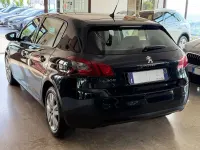 Usata Peugeot 308 Active 131 CV (96 kW) 2018 Grigio hurricane Berlina