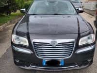 Usata Lancia Thema 239 CV (175 kW) 2011 Marrone Berlina