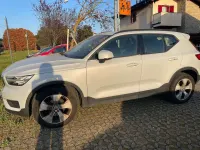 Usata Volvo XC40 Momentum 129 CV (94 kW) 2020 Bianco SUV