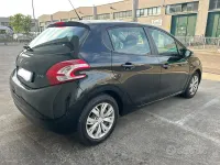 Usata Peugeot 208 68 CV (50 kW) 2012 Nero Utilitaria