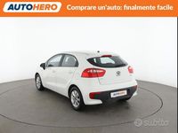 Usata Kia Rio Active 75 CV (55 kW) 2015 Bianco Berlina