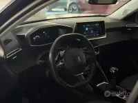 Usata Peugeot 2008 Allure 110 CV (80 kW) 2022 Nero SUV