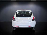 Usata Lancia Ypsilon Gold 69 CV (50 kW) 2022 Bianco Utilitaria