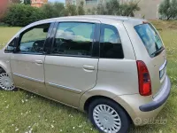 Usata Lancia Musa 95 CV (69 kW) 2006 Giallo Monovolume