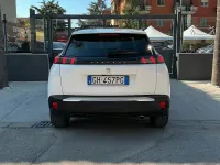 Usata Peugeot 2008 Allure 131 CV (96 kW) 2021 Bianco SUV