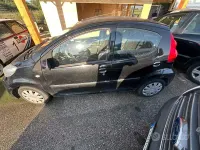 Usata Peugeot 107 54 CV (39 kW) 2008 Nero Utilitaria