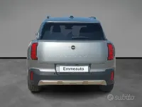 Usata Mini Countryman Favoured 156 CV (114 kW) 2024 Grigio SUV
