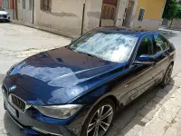 Usata BMW 318 Luxury Line 143 CV (105 kW) 2015 Blu/azzurro Berlina