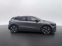 Begagnad Renault Megane E-Tech Techno 160 kW (218 HK) 2022 Grå Sedan