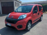 Usata Fiat Qubo Trekking 70 CV (51 kW) 2017 Rosso Monovolume