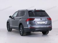 Begagnad VW Tiguan Allspace Life 150 HK (110 kW) 2022 Grå SUV