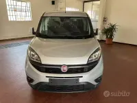 Usata Fiat Doblò 120 CV (88 kW) 2023 Grigio Monovolume