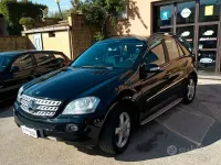 Usata Mercedes ML320 224 CV (164 kW) 2008 Nero SUV