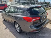 Usata Ford Focus 120 CV (88 kW) 2022 Grigio Station wagon