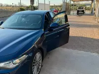 Usata Alfa Romeo Giulia 150 CV (110 kW) 2017 Blu Berlina
