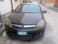 Usata Opel Astra 101 CV (74 kW) 2005 Nero Coupé