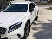 Usata Mercedes GLA200 136 CV (100 kW) 2018 Bianco SUV