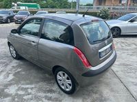 Usata Lancia Ypsilon 75 CV (55 kW) 2004 Antracite Utilitaria