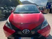 Usata Toyota Aygo 69 CV (50 kW) 2015 Rosso Utilitaria