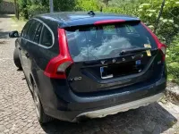 Usata Volvo V60 Momentum 163 CV (119 kW) 2011 Nero Station wagon